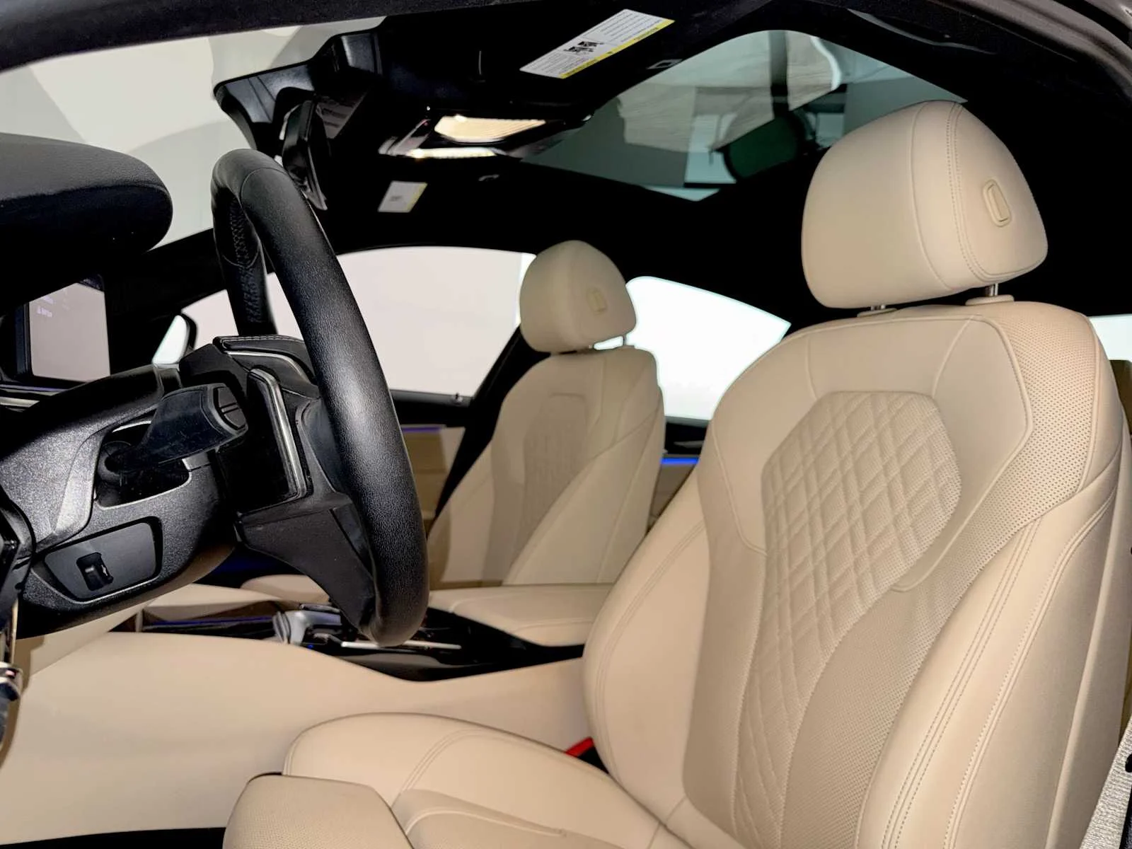 2023 BMW 5 Series 530i - Photo 20