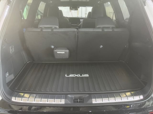 New 2026 Wind Chill Pearl Lexus TX 500h F SPORT PERFORMANCE LUXURY AWD image 18