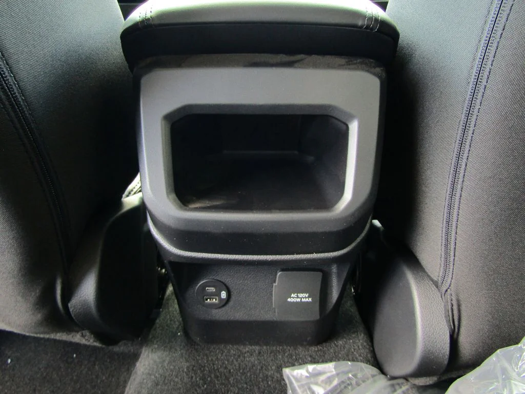 New 2026 Avalanche Ford XLT image 27