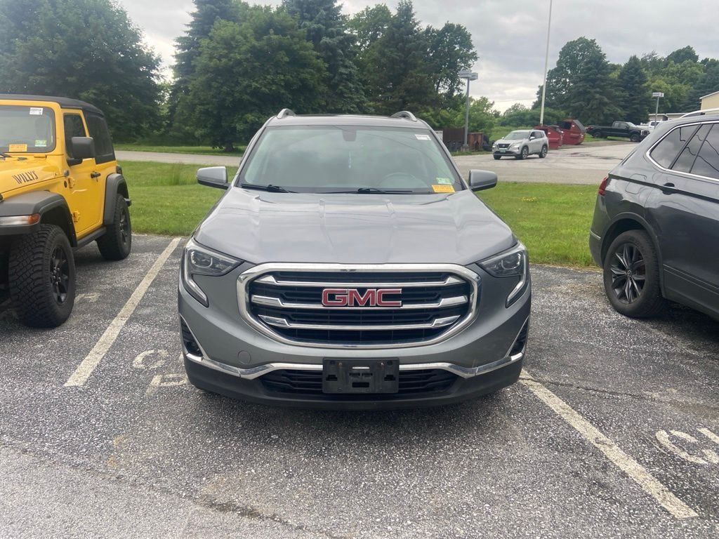 Used 2019 Satin Steel Metallic GMC SLT image 2