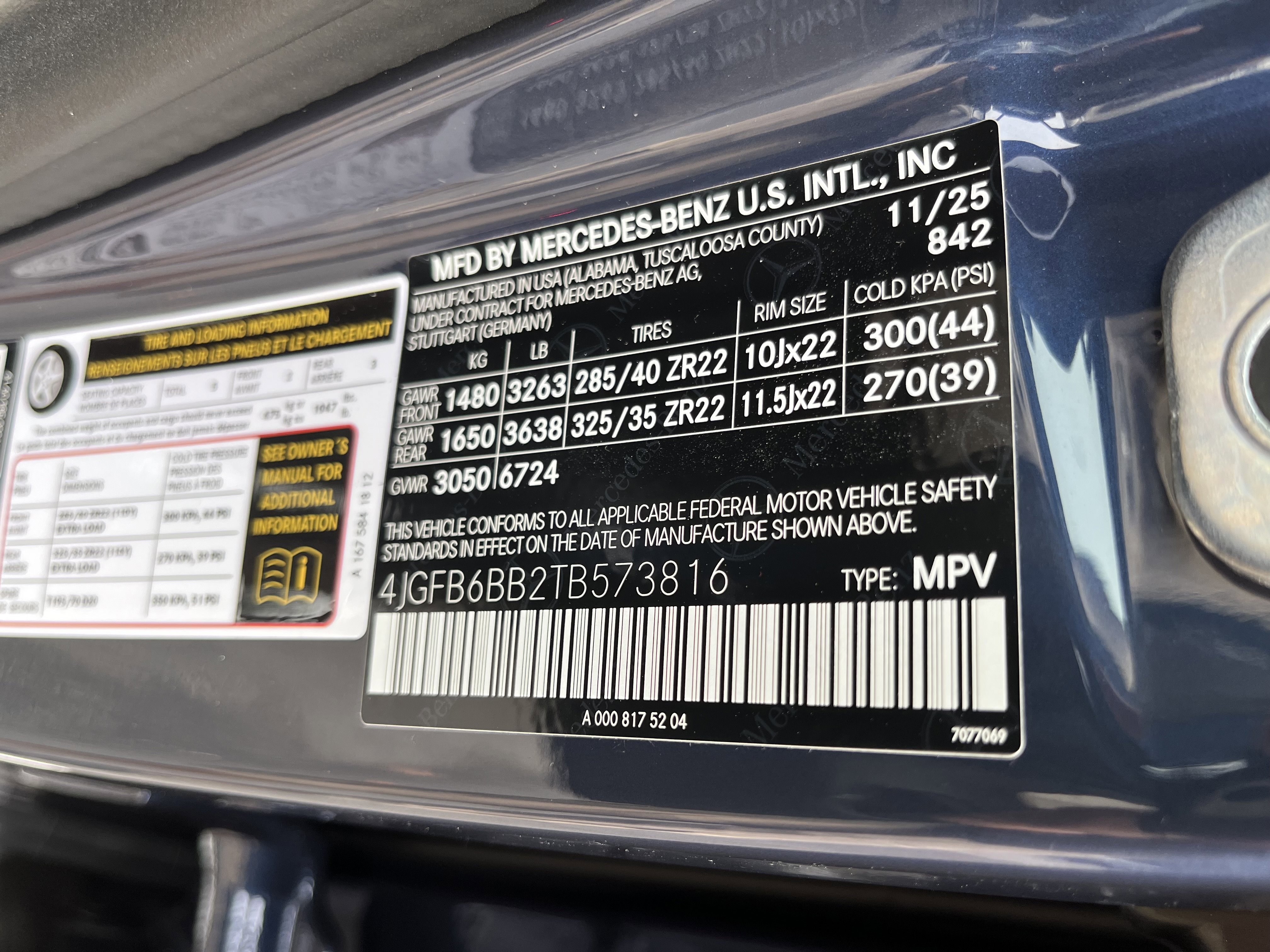 New 2026 TWILIGHT BLUE Mercedes-Benz AMG® GLE 53 image 31