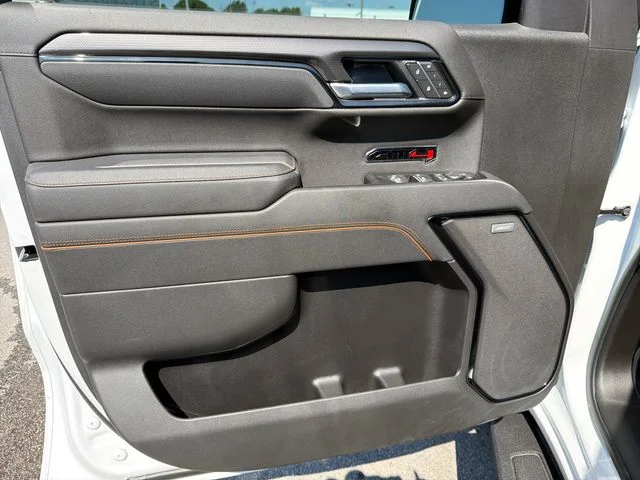 Used 2026 White GMC AT4 image 17
