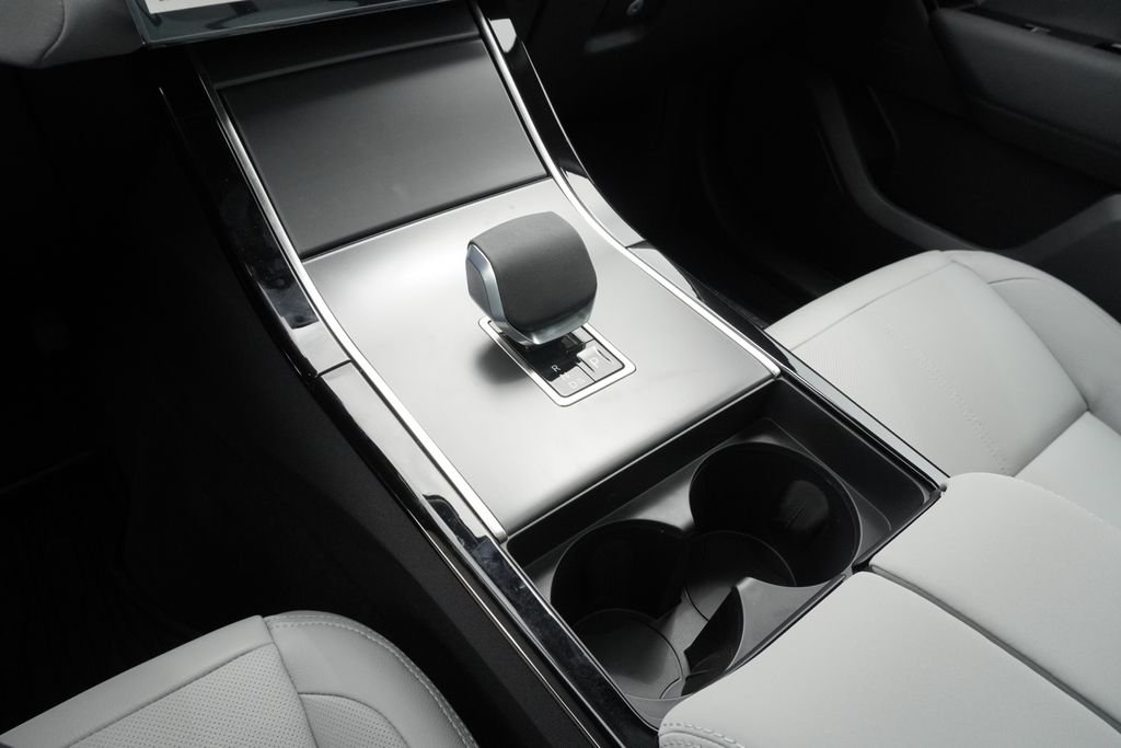 New 2026 Santorini Black Land Rover S image 14