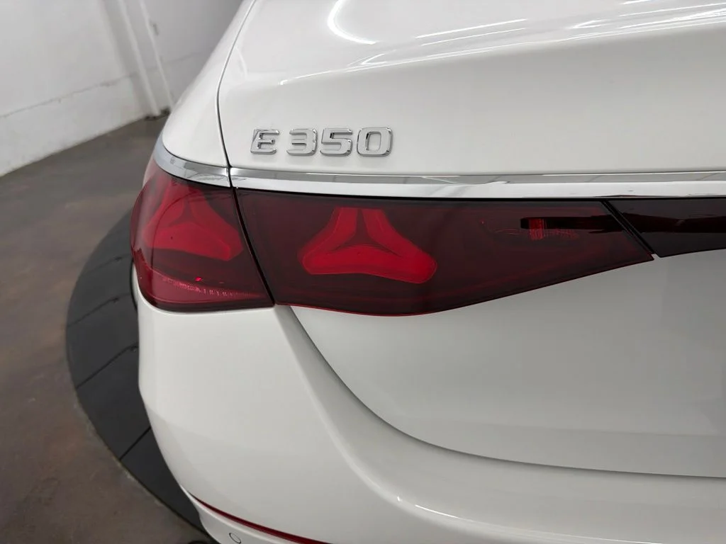 New 2027 White Mercedes-Benz E 350 image 11