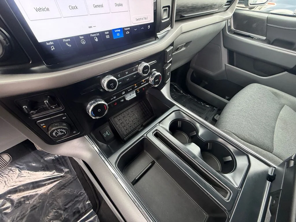 Used 2024 Black Ford XLT image 22