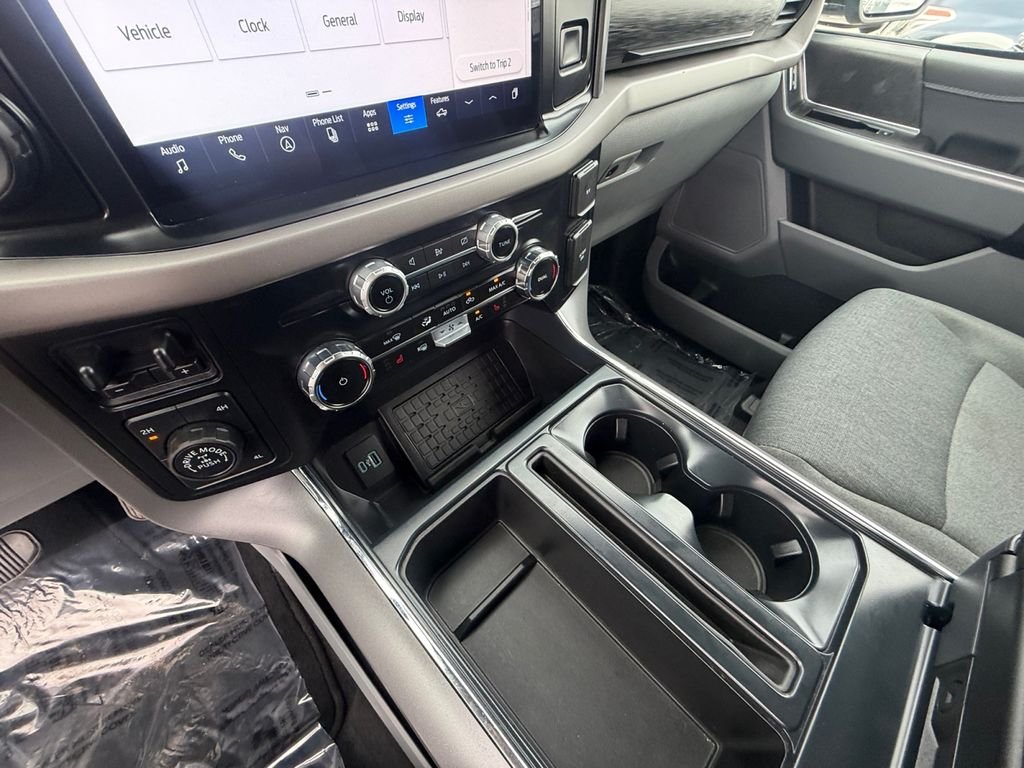 Used 2024 Black Ford XLT image 22