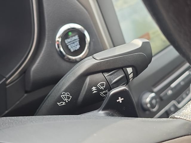 Certified Used 2018 White Gold Metallic Ford SE image 43