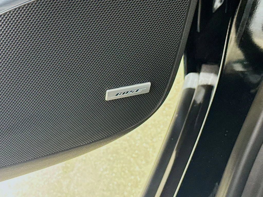 Used 2019 Ebony Twilight Metallic Buick Premium image 18