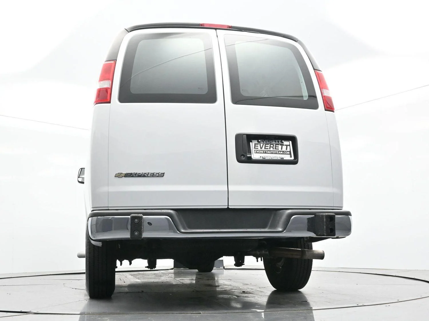 Used 2024 Summit White Chevrolet WT image 42