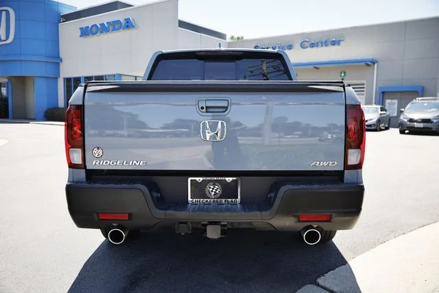 Used 2023 Sonic Gray Pearl Honda RTL image 8