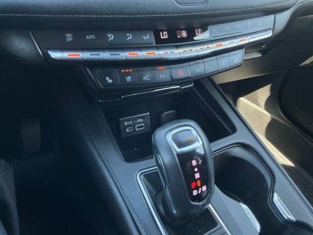 Used 2019 White Cadillac Premium Luxury image 22