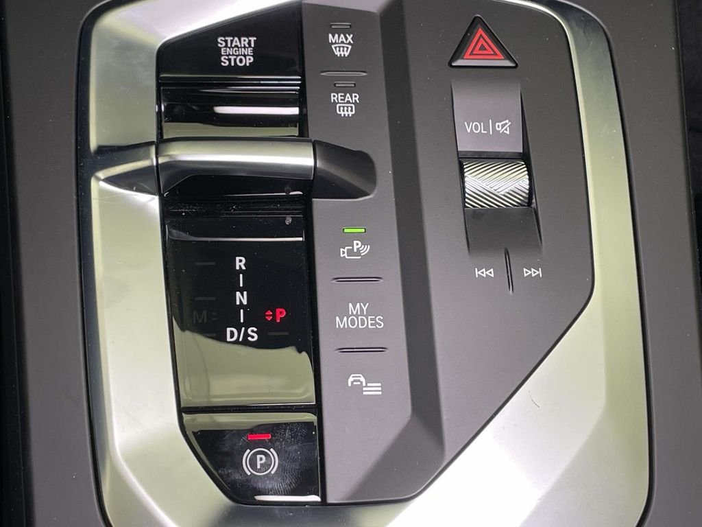 2025 BMW 2 Series M235 - Photo 25