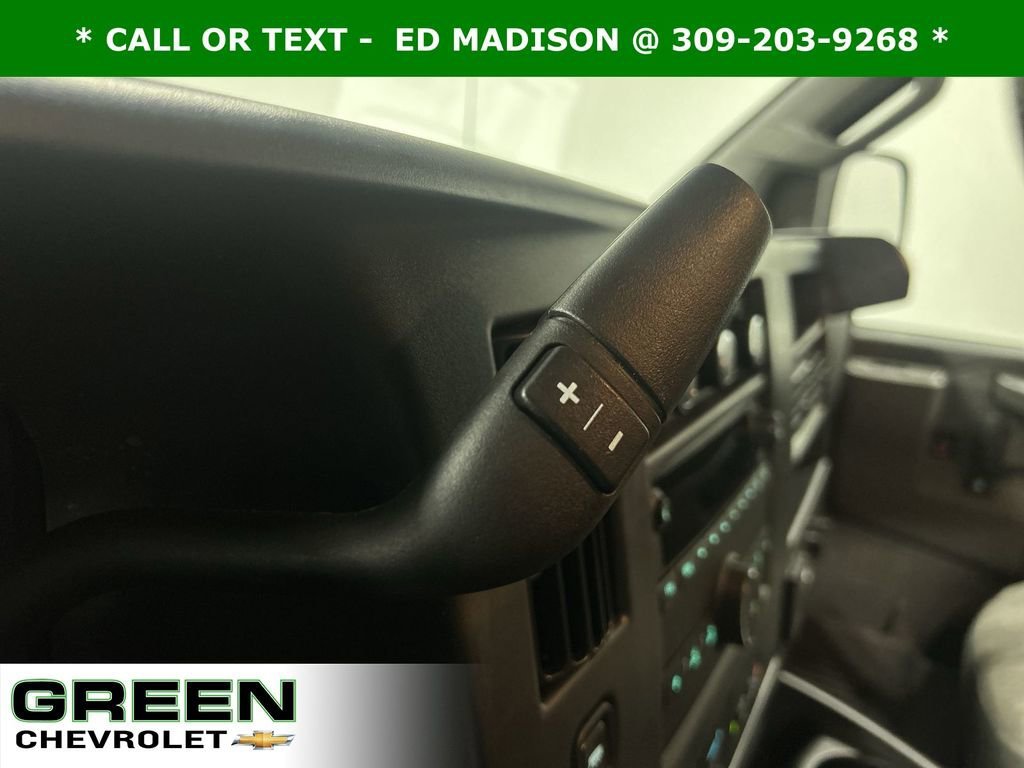 2025 Chevrolet Express Cargo Work Van - Photo 19