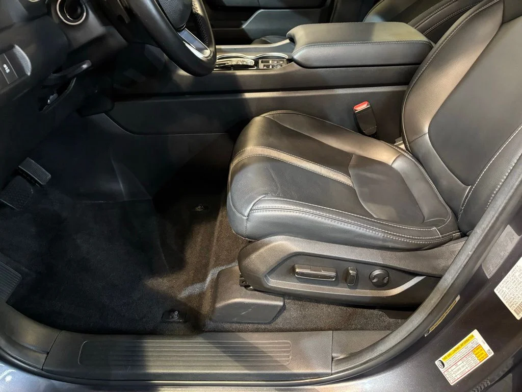 Certified Used 2025 Modern Steel Metallic Honda AWD TRG image 22