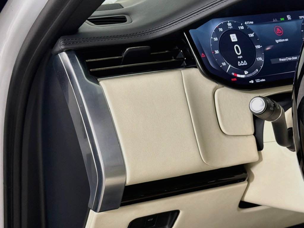 Certified Used 2024 White Land Rover Autobiography image 10