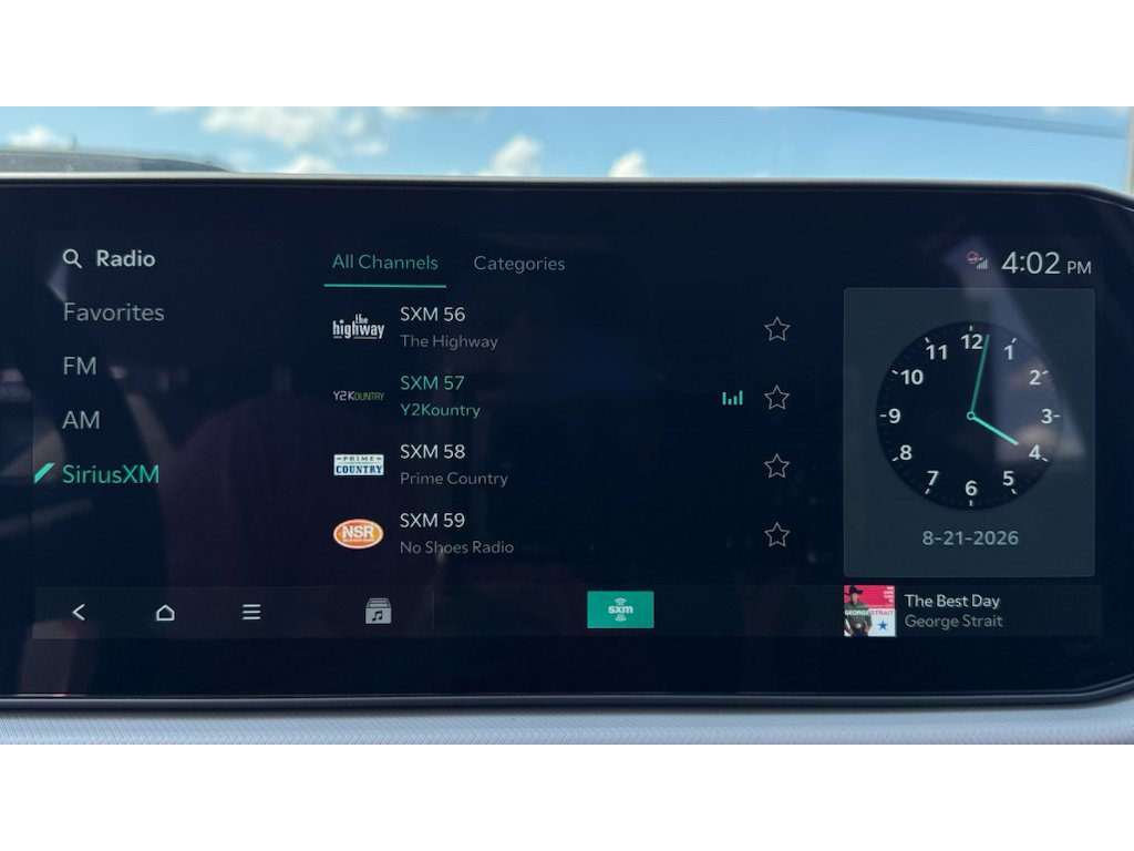 New 2027 Snow White Pearl Kia LX image 17
