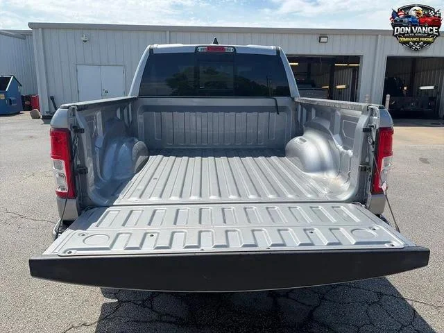 Used 2022 Silver RAM BIG HORN image 9