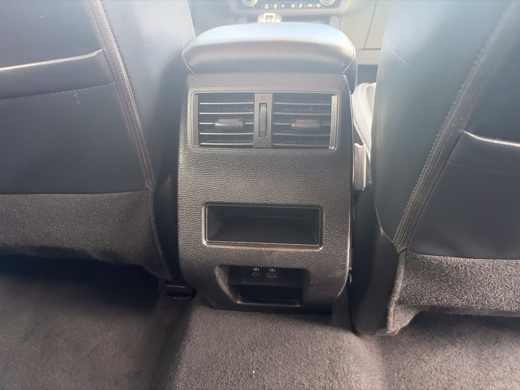 Used 2024 Gray Mitsubishi SE image 38