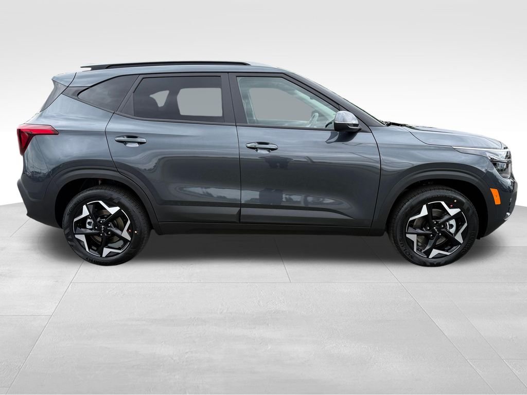 New 2026 Gravity Gray Kia S image 8