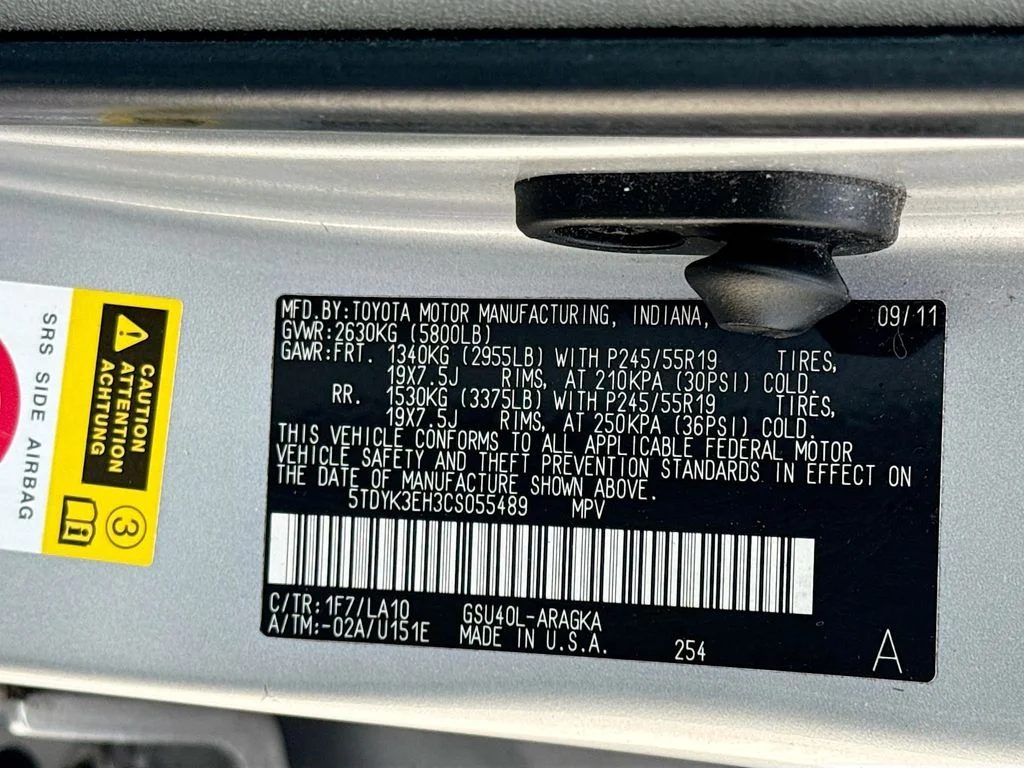 Used 2012 Silver Toyota Limited image 34