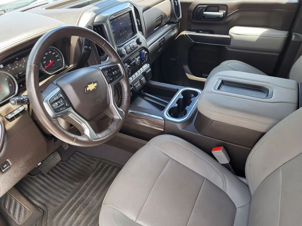 Used 2021 SUMMIT WHITE Chevrolet LTZ image 10