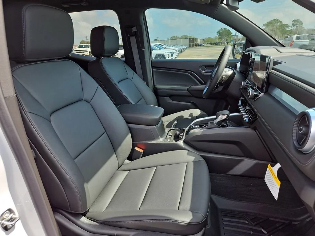 New 2026 Summit White Chevrolet LT image 19
