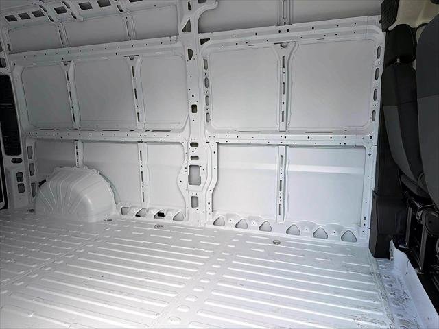 New 2026 Bright White Clear-Coat Exterior Paint RAM Tradesman image 6