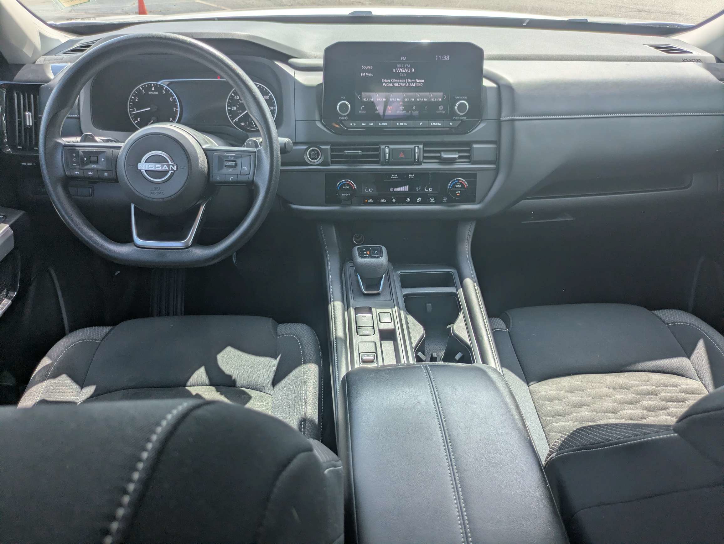Used 2024 Silver Nissan S image 11