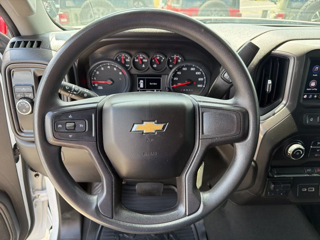 Used 2021 White Chevrolet Custom image 44
