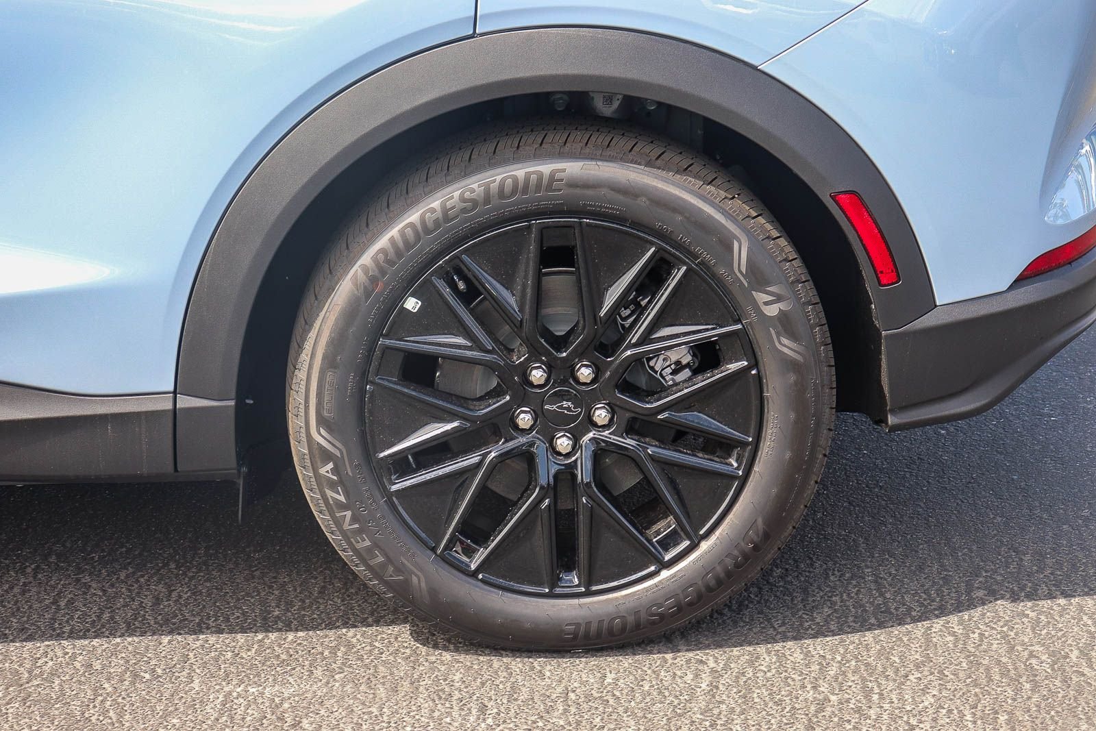 New 2026 Glacier Gray Metallic Tri-coat Ford Select image 7