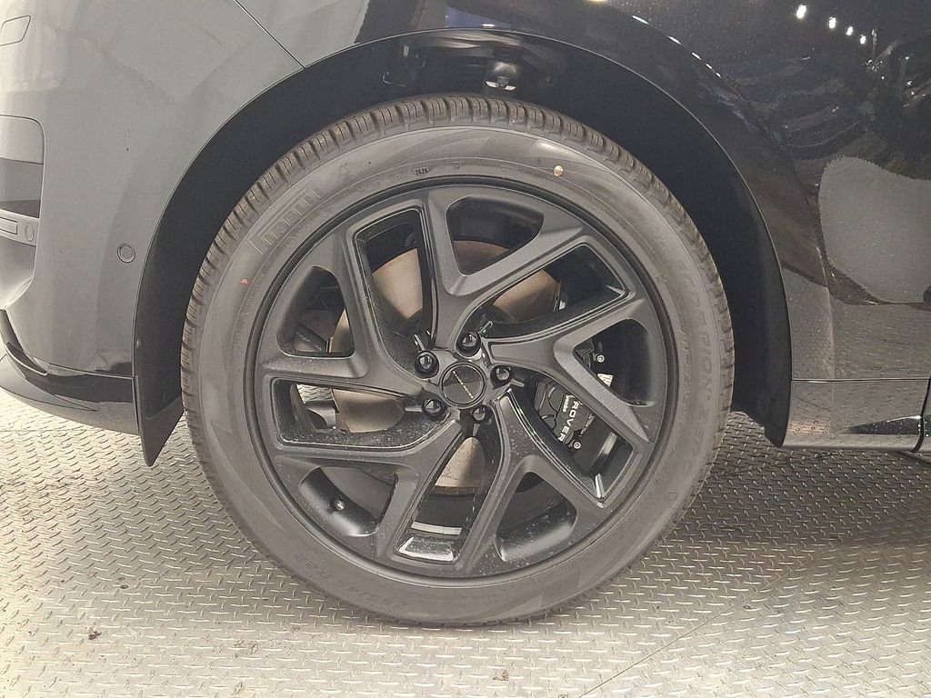 New 2027 Santorini Black Land Rover  image 5