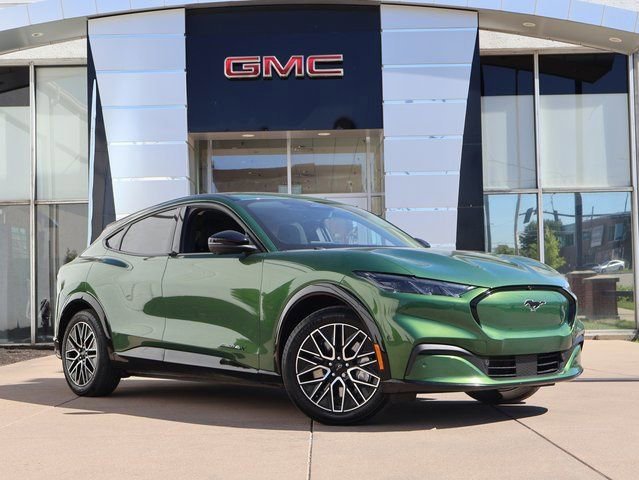 2024 Ford Mustang-Mach-e Premium's photo