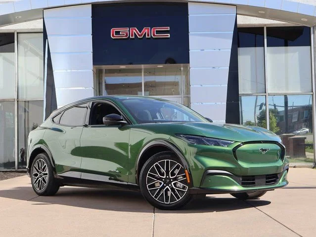 2024 Ford Mustang-Mach-e Premium's photo