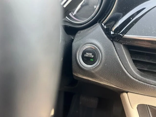 Used 2019 Brown Buick Essence image 38