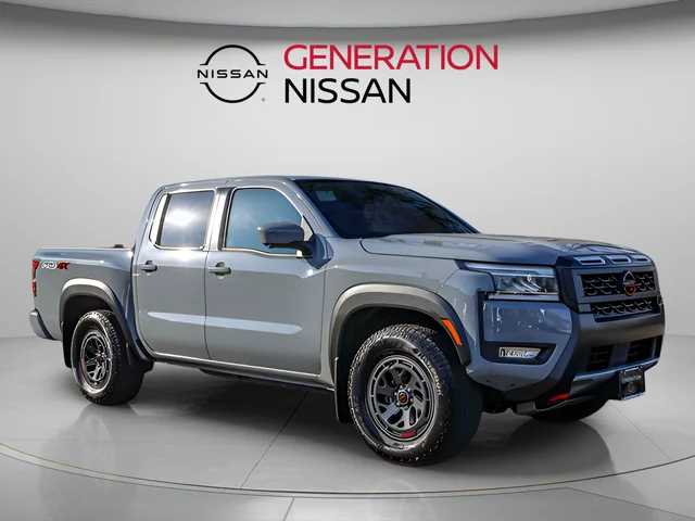 2025 Nissan Frontier PRO-4X Crew Cab 4X4's photo