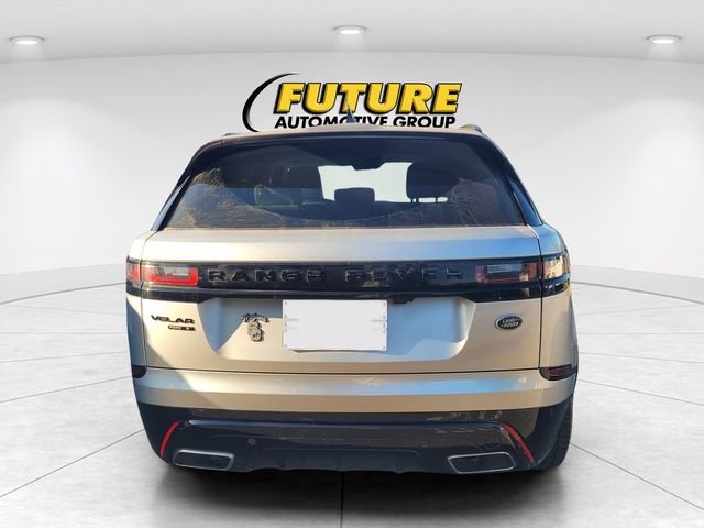 Used 2020  Land Rover R-Dynamic S image 4