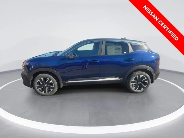 Used 2025 Blue Nissan SV image 5