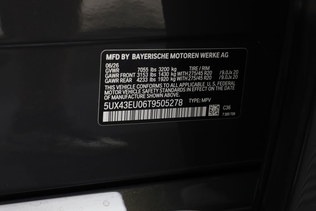 New 2026 Dravit Grey Metallic BMW xDrive50e image 27