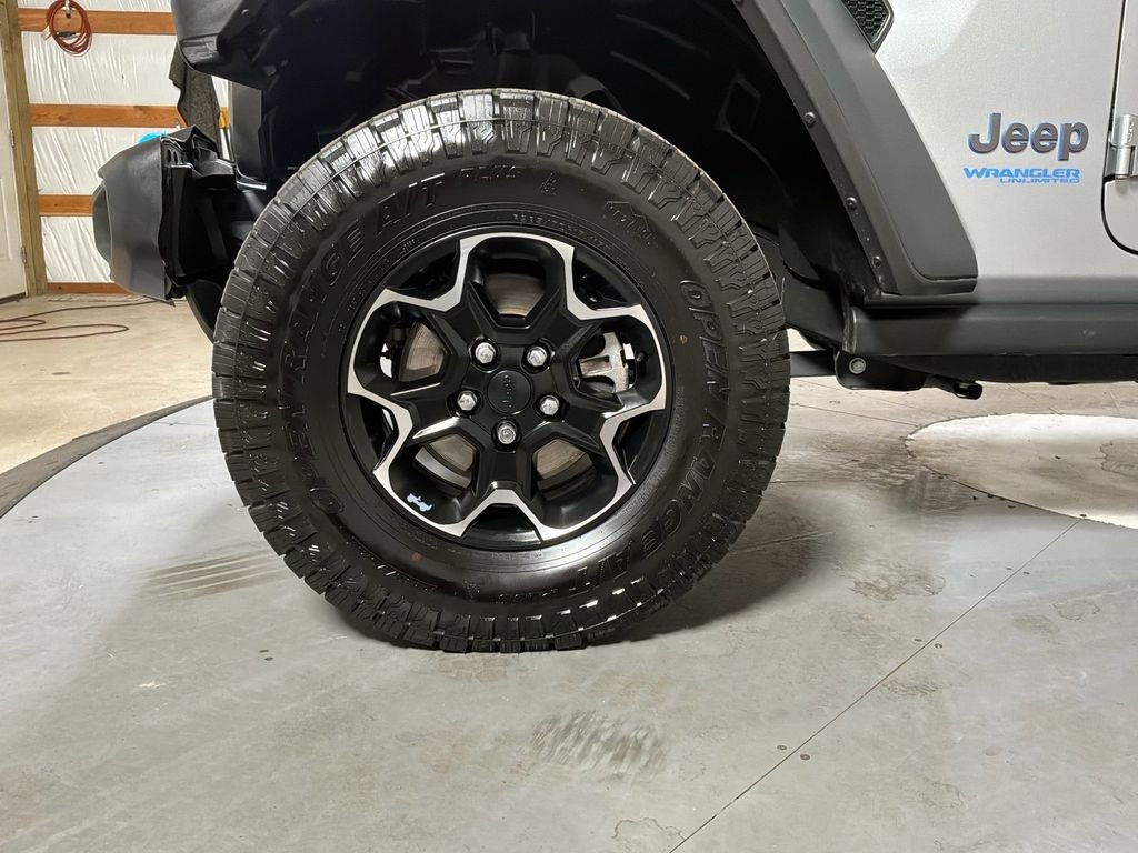Certified Used 2021 Silver Jeep Unlimited Rubicon 4xe image 9