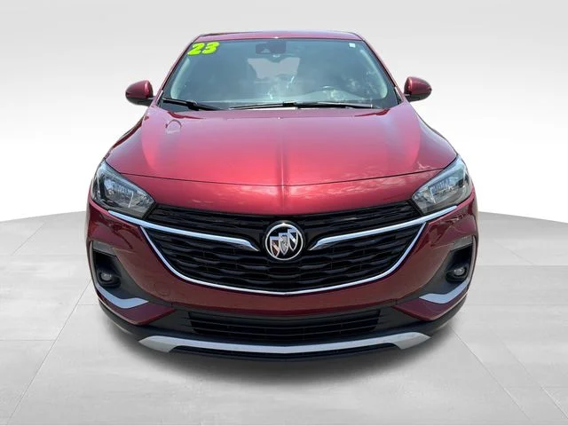 Used 2023  Buick Preferred image 2