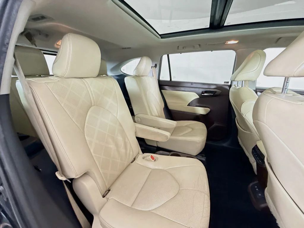 Used 2021 Black Toyota Platinum image 28
