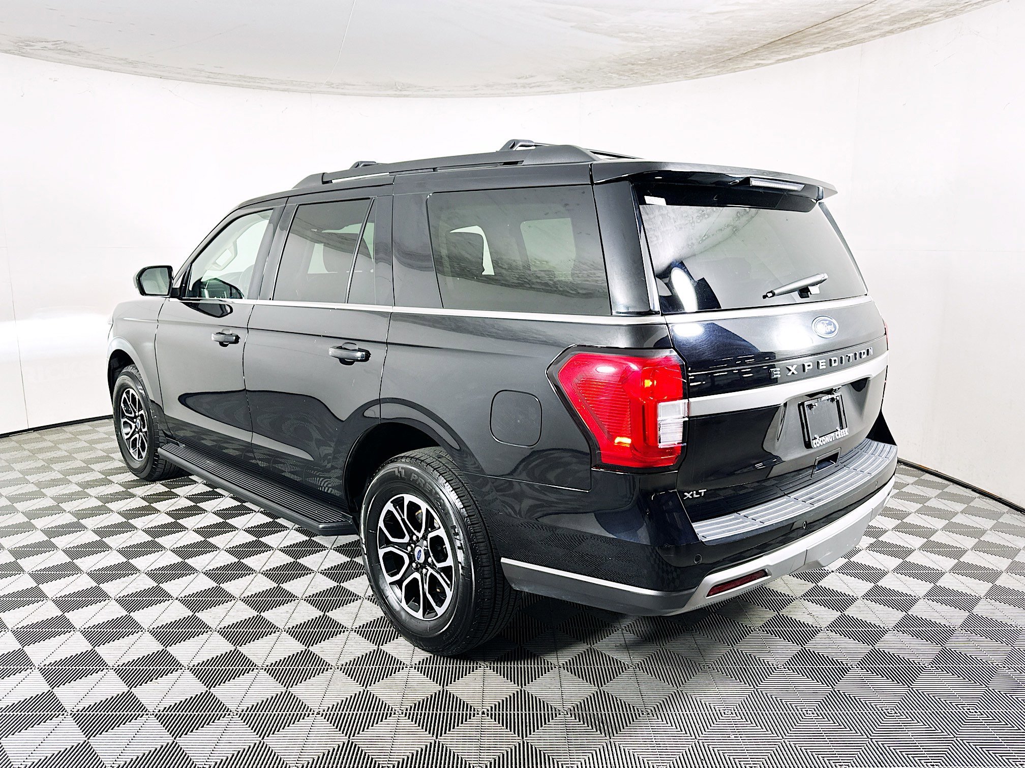 2024 Ford Expedition thumbnail 7