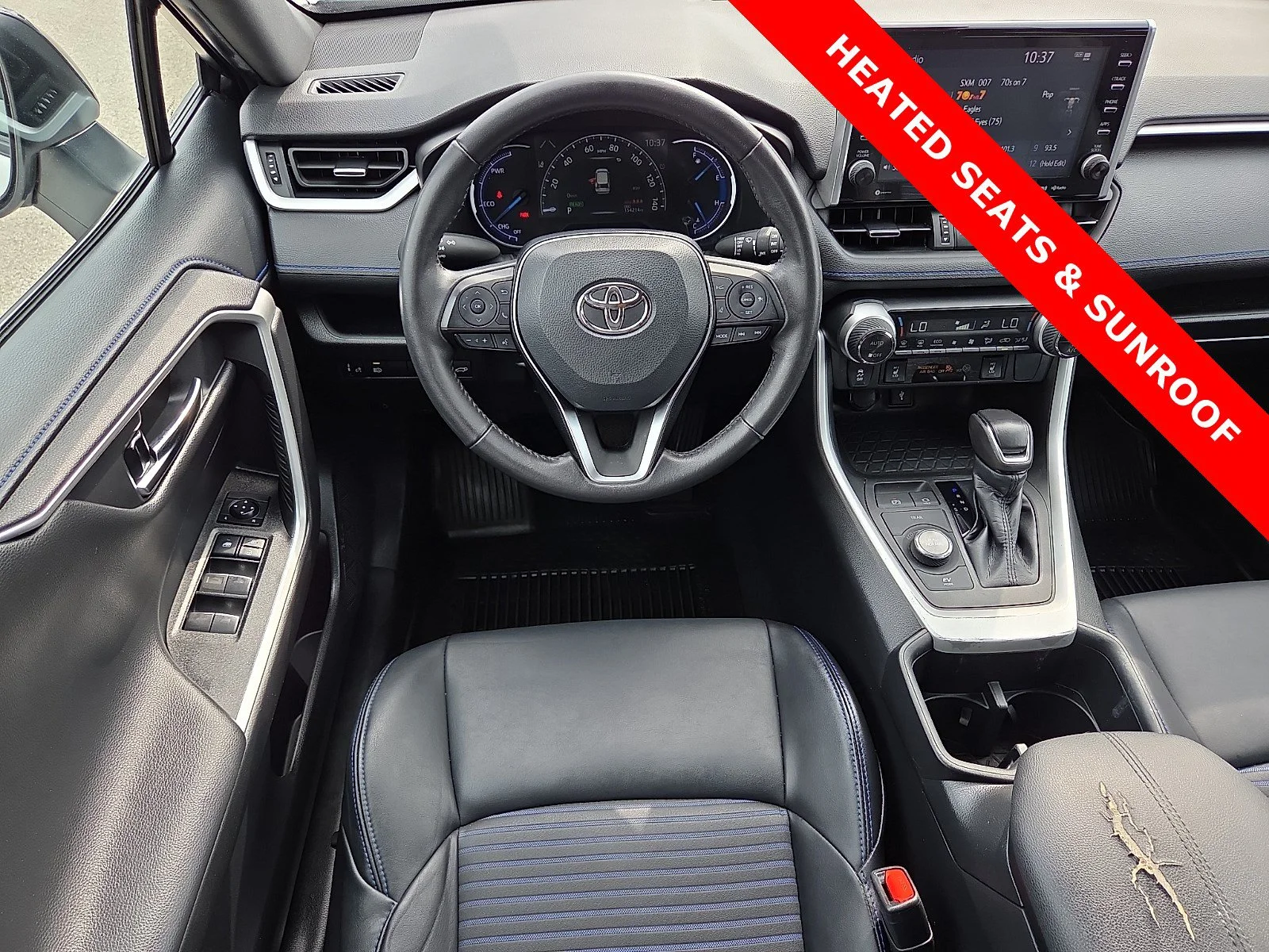 Used 2022 Blizzard Pearl/Midnight Black Metallic Toyota Hybrid XSE image 11