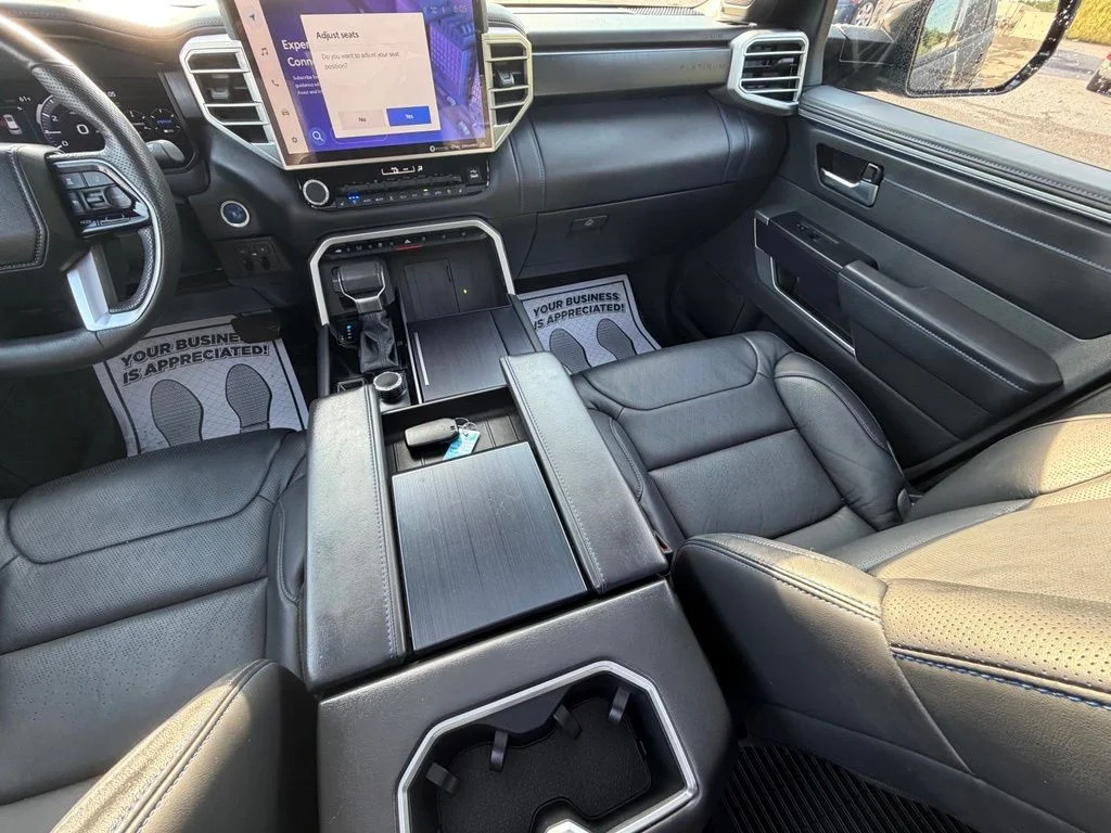 Used 2024  Toyota Platinum image 12