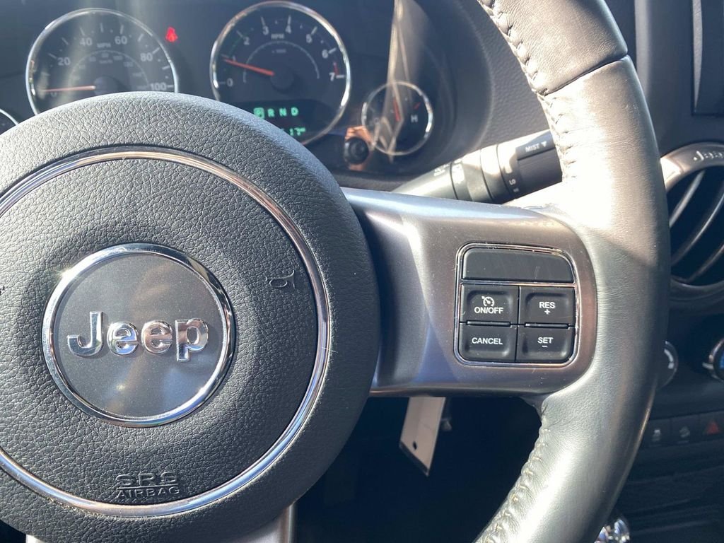 Certified Used 2018 Billet Silver Metallic Jeep Unlimited Altitude image 33