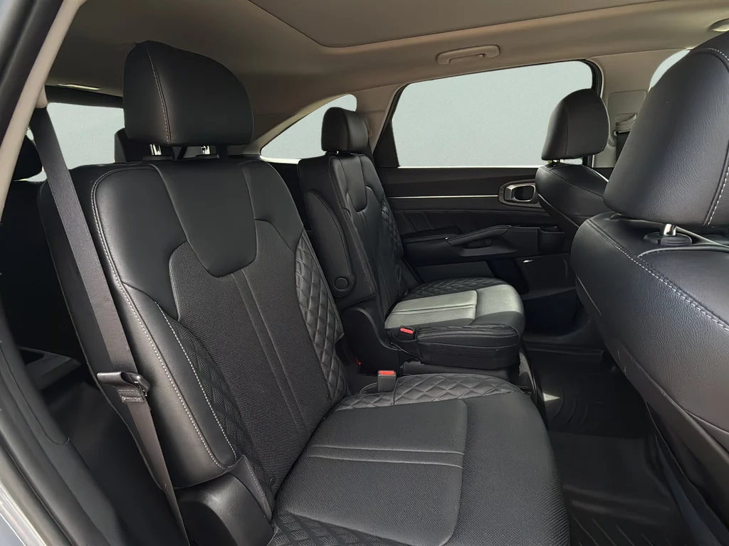 Used 2021 Everlasting Silver Kia SX Prestige X-Line image 22