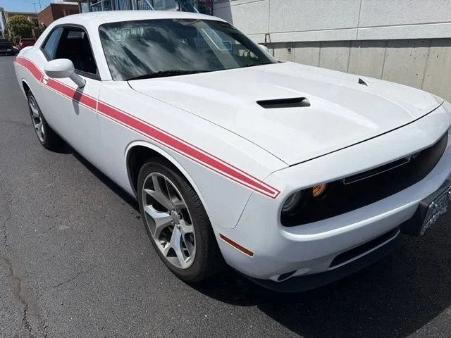 Used 2016 White Dodge SXT Plus image 2