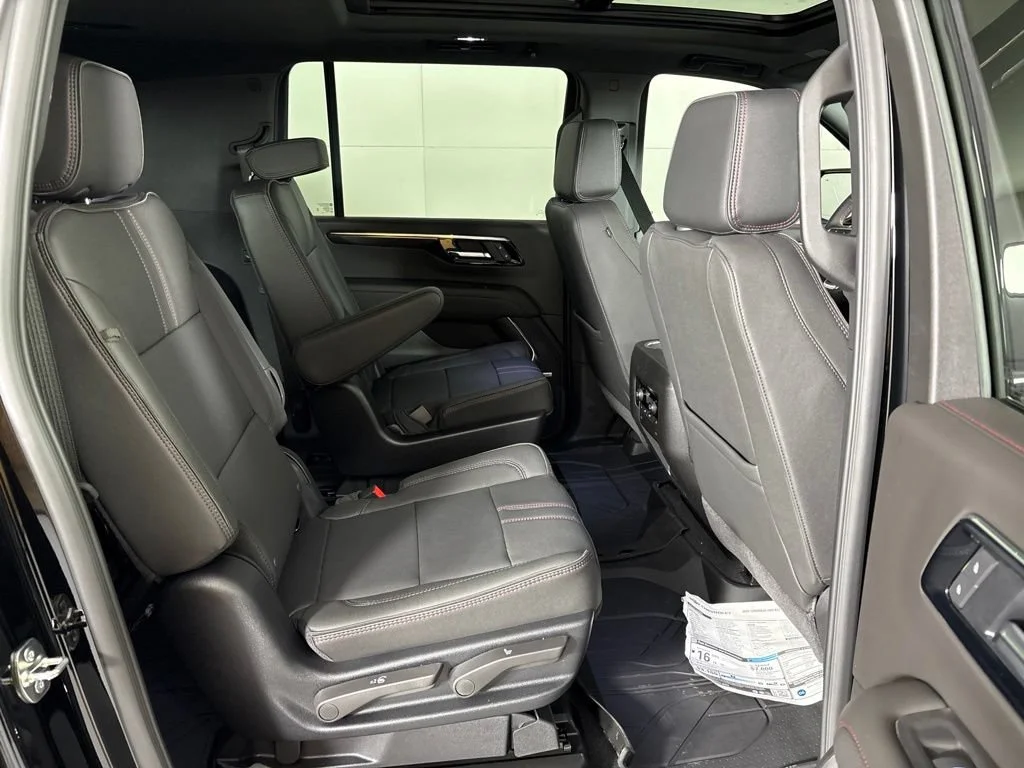 2026 Chevrolet Suburban RST - Photo 25