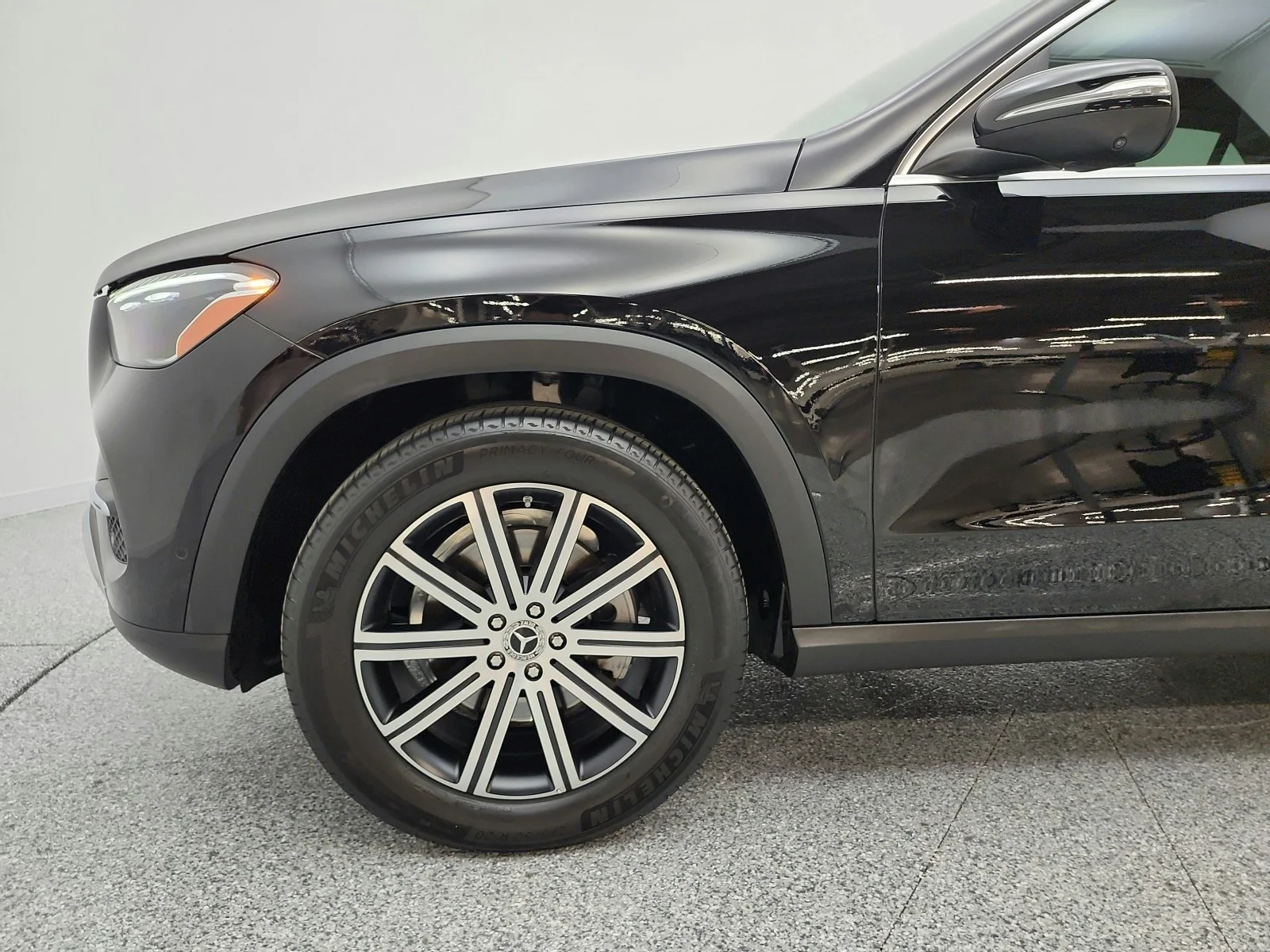 Certified Used 2024 Black Mercedes-Benz GLE 350 4MATIC® SUV image 22