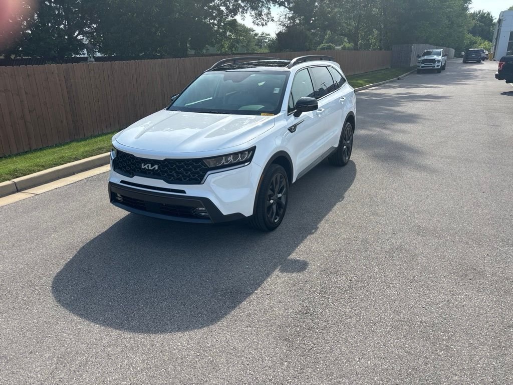 Used 2023 White Kia X-Line EX image 9